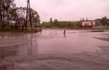 Po opadach powstaje zalew na ul. Mełgiewskiej  (zdjęcie 4)