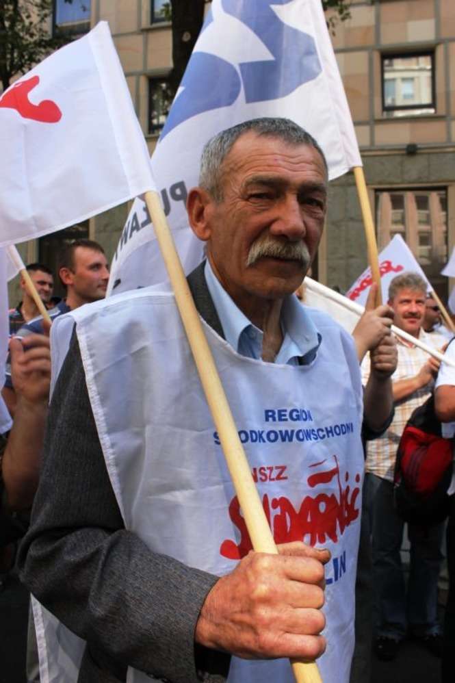 Związkowcy z Puław protestowali w Warszawie