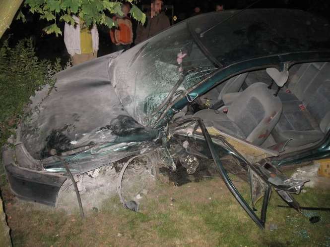 Wypadek na skrzyżowaniu Al. Racławickich z ul. Sowińskiego - Autor: Konrad Wójcik/KM PSP