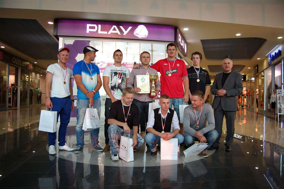  Revia Pucharu Polski w piłce błotnej Zamość 2012 (zdjęcie 19) - Autor: Karol Jańczuk