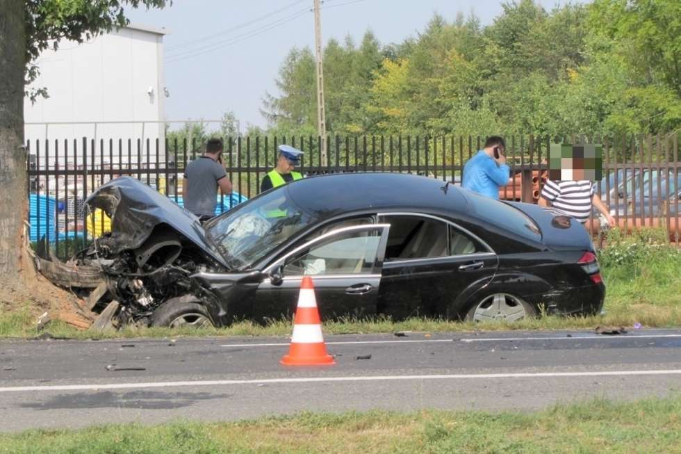  Strzeszkowice Duże. Zdjęcia z wypadku (zdjęcie 10) - Autor: Fotonews / MM Lublin
