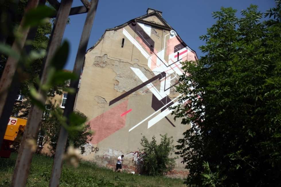  Nawet z placu Zamkowego widać mural NAWERA, który powstał na jednej ze ścian ogólniaka przy ul. Szkolnej 4