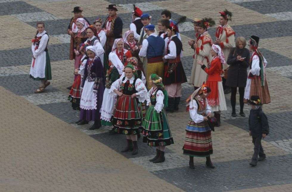  Tańce ludowe w Lublinie (zdjęcie 9) - Autor: Wojciech Nieśpiałowski