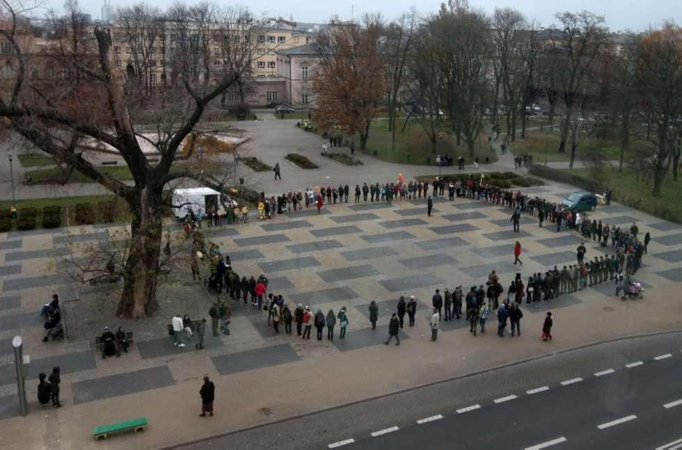  Krąg Życzliwości na Placu Litewskim (zdjęcie 4) - Autor: Wojciech Nieśpiałowski