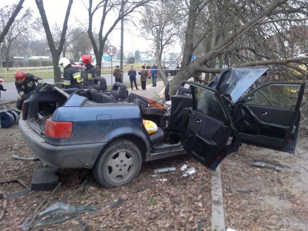 Tragiczny wypadek w Chełmie (zdjęcie 2) - Autor: Zdjęcia operacyjne KM PSP Chełm
