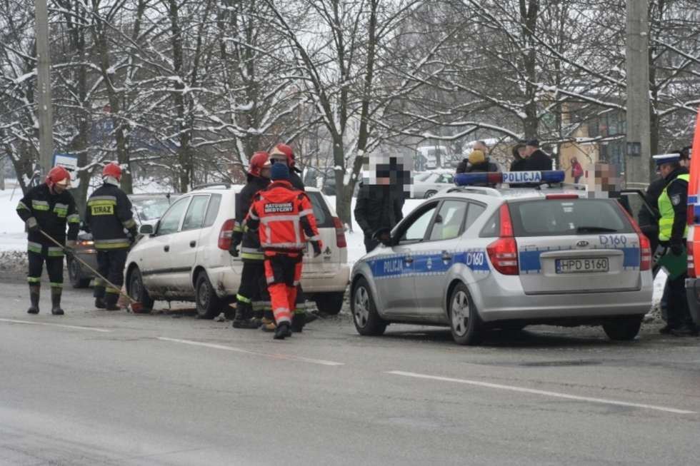  Wypadek na ul. Diamentowej w Lublinie (zdjęcie 5) - Autor: Hubert Głos
