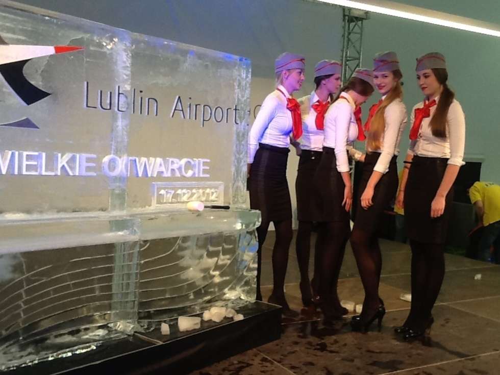  Otwarcie lotniska Lublin (relacja) (zdjęcie 2) - Autor: Łukasz Minkiewicz [MoDO]