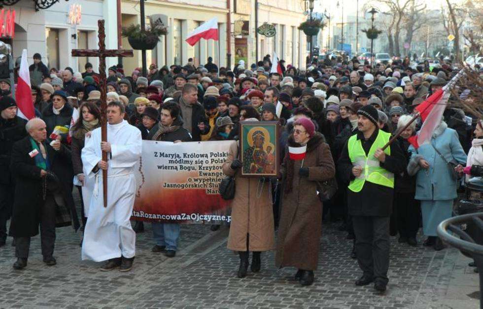  Marsz Krucjaty Różańcowej w centrum Lublina (zdjęcie 14) - Autor: Maciej Kaczanowski