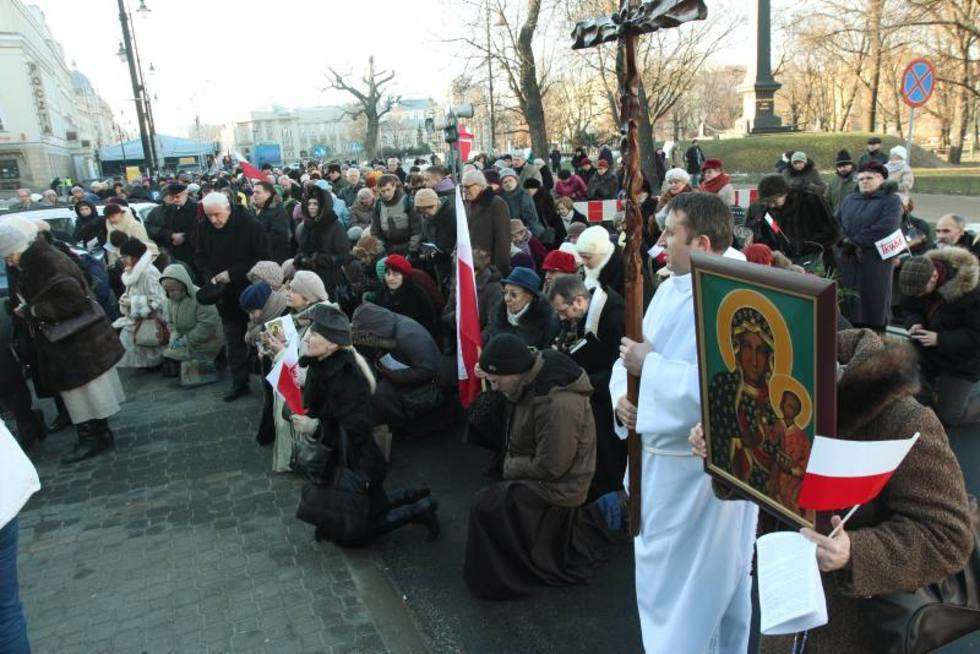  Marsz Krucjaty Różańcowej w centrum Lublina (zdjęcie 9) - Autor: Maciej Kaczanowski