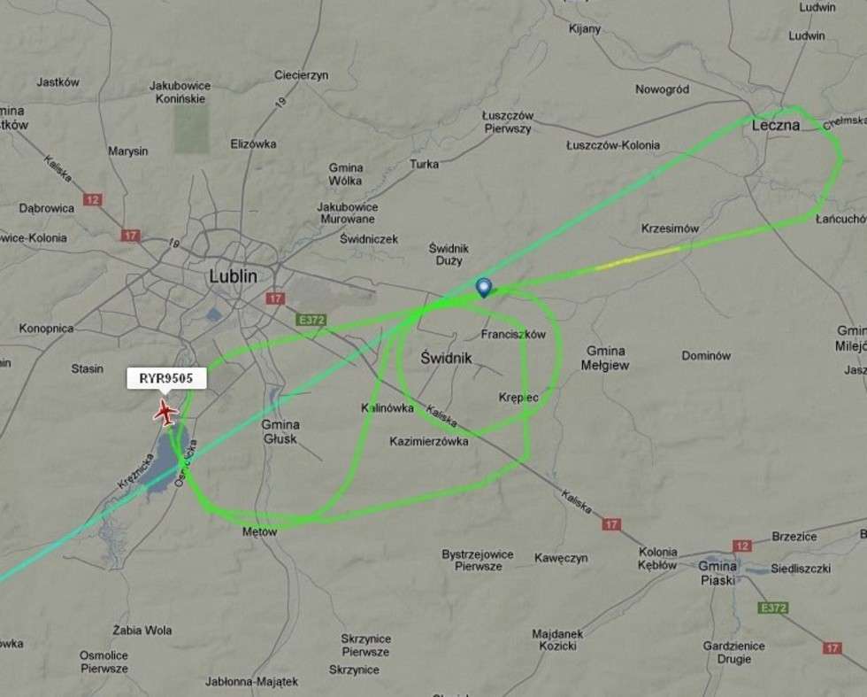  Samolot Ryanair z Dublina z problemami wylądował w Świdniku  (zdjęcie 3) - Autor: Flightradar