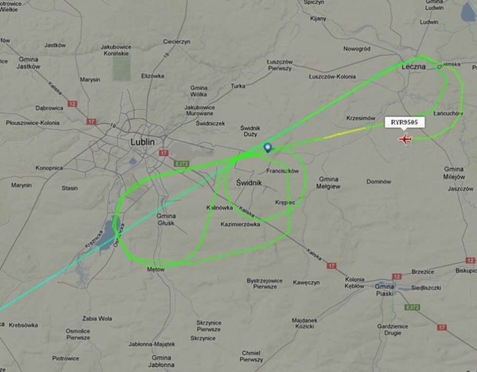  Samolot Ryanair z Dublina z problemami wylądował w Świdniku  (zdjęcie 4) - Autor: Flightradar