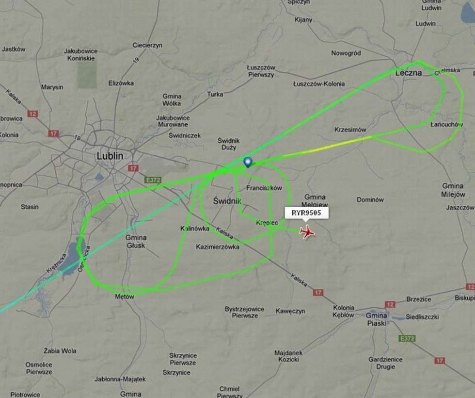  Samolot Ryanair z Dublina z problemami wylądował w Świdniku  (zdjęcie 5) - Autor: Flightradar
