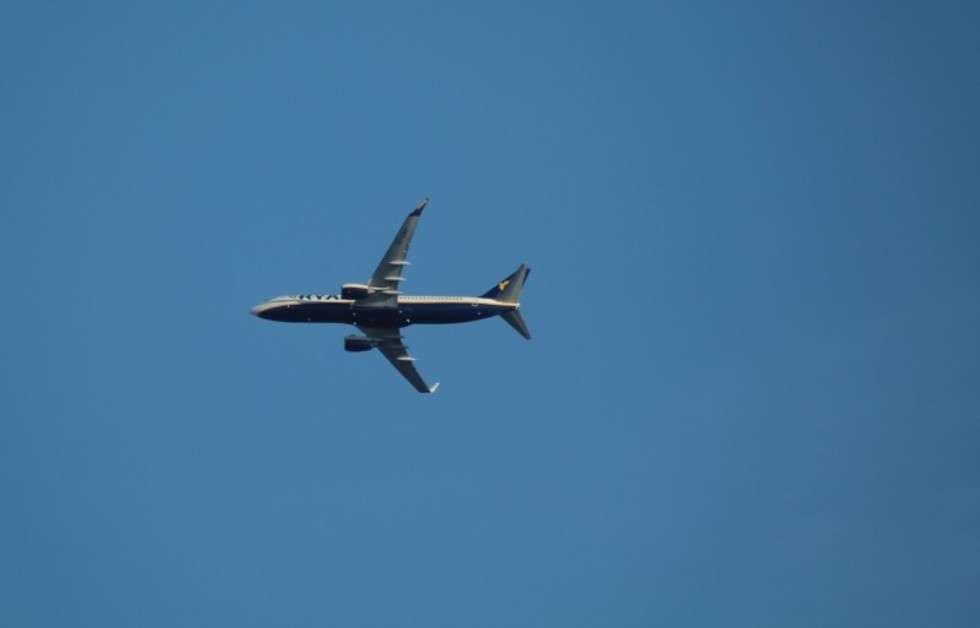  Samolot Ryanair z Dublina z problemami wylądował w Świdniku  (zdjęcie 8) - Autor: Hubert Głos