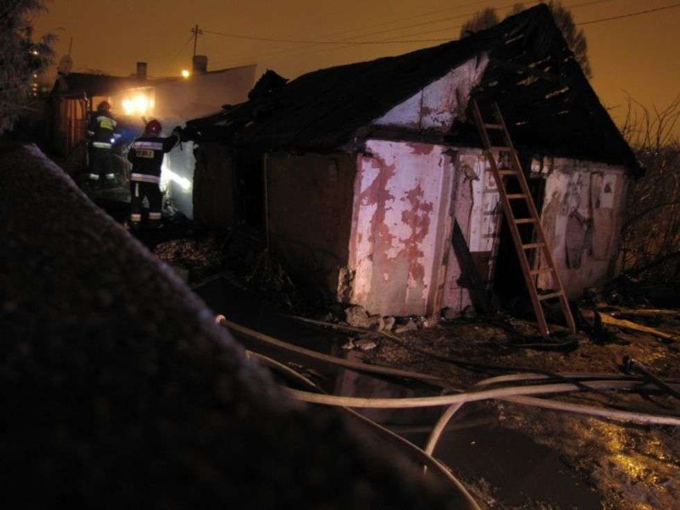  Pożar budynku przy ul. Wapiennej (zdjęcie 2) - Autor: Fotonews / MM Lublin