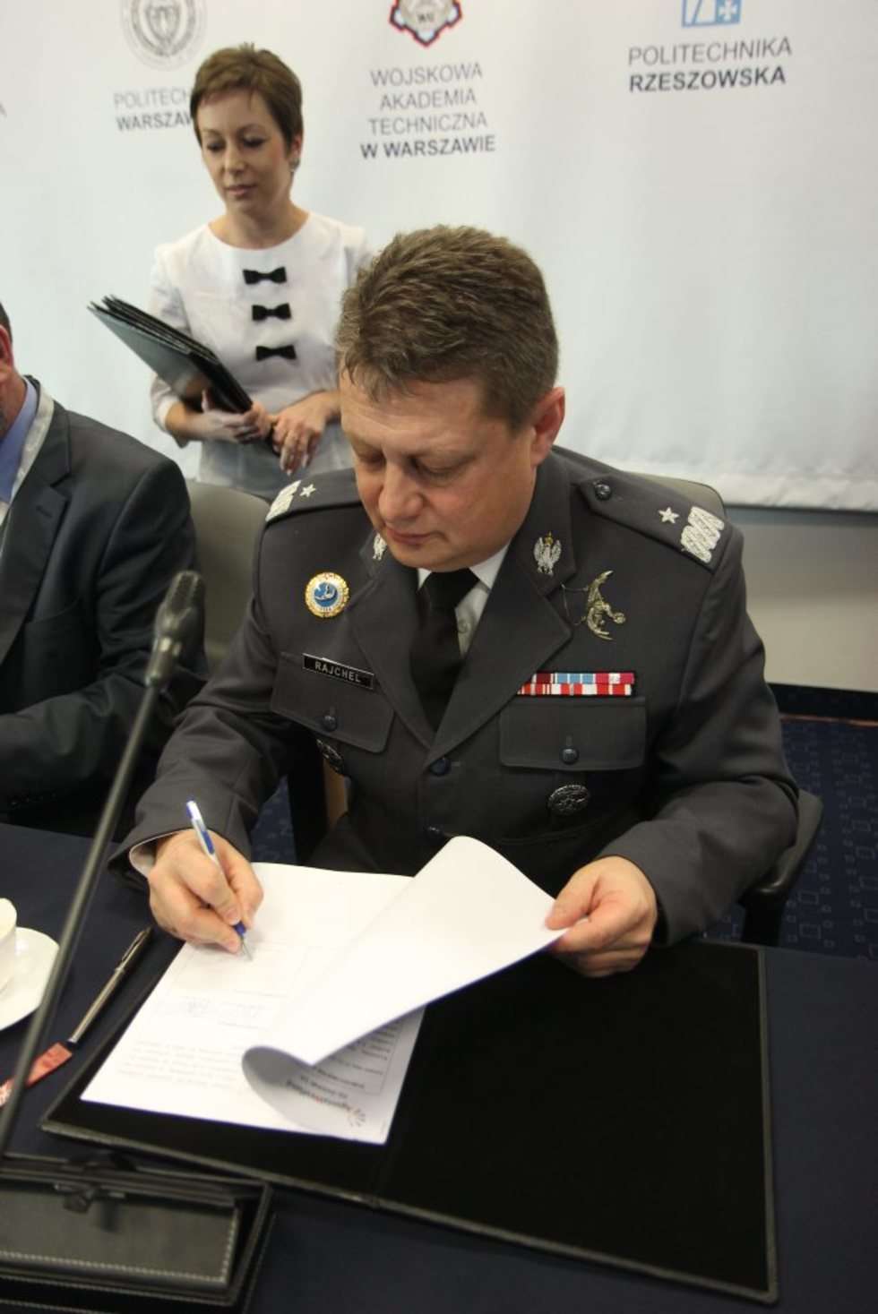  Podpisanie umowy w Agusta Westland (zdjęcie 6) - Autor: Maciej Kaczanowski