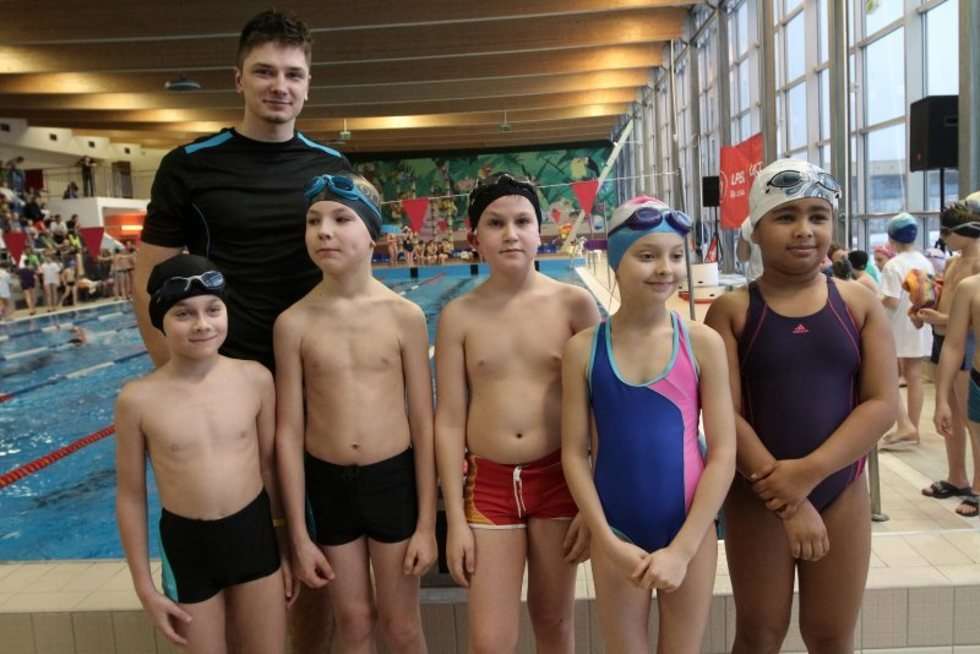  Zawody pływackie na basenie MOSIR w Lublinie (zdjęcie 21) - Autor: Wojciech Nieśpiałowski