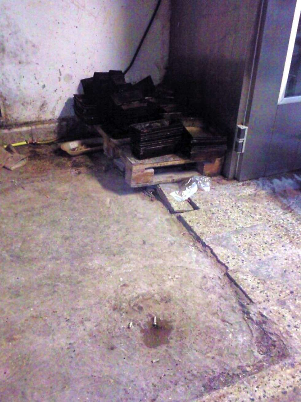  Sanepid zamknął piekarnię w Krzczonowie (zdjęcie 8) - Autor: Sanepid