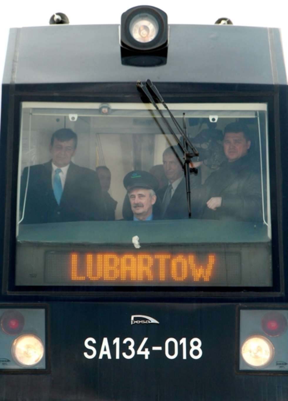  Pociąg Lublin - Lubartów wyjechał na tory (zdjęcie 6) - Autor: Maciej Kaczanowski