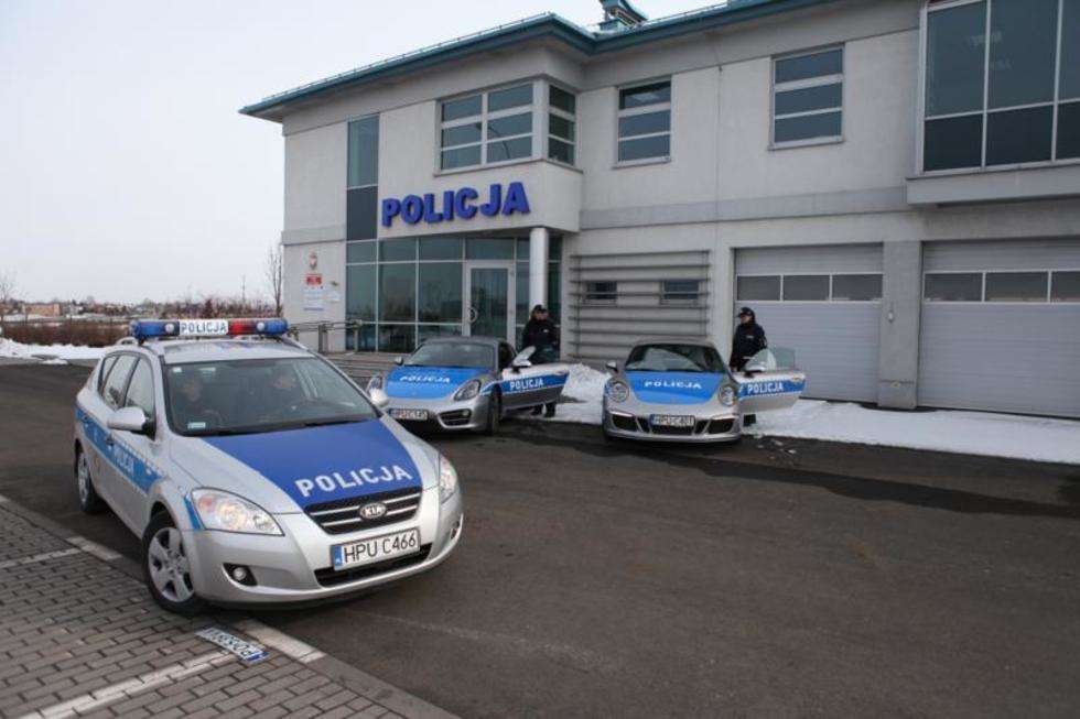  Policyjne porsche  - Autor: KWP w Poznaniu