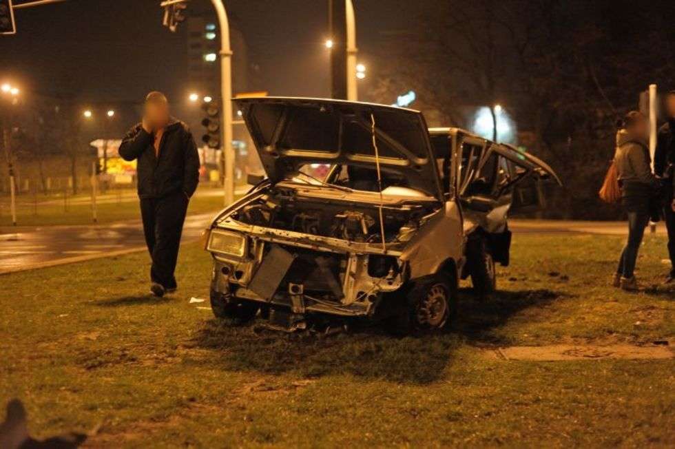  Wypadek na skrzyżowaniu Solidarności i Kompozytorów Polskich (zdjęcie 2) - Autor: Dariusz Sowa