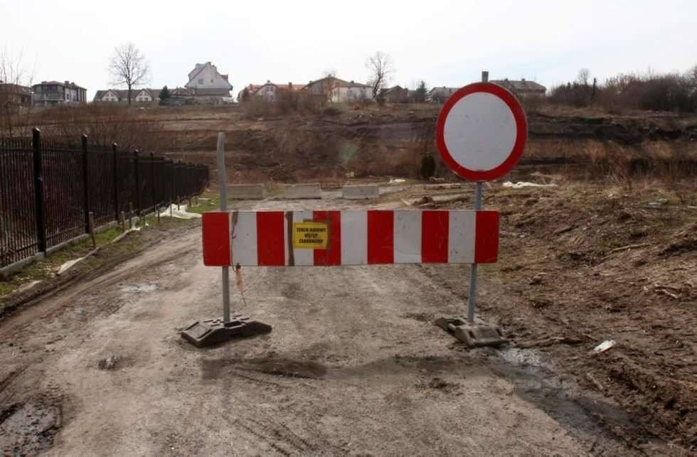  Budowa drogi dojazdowej do węzła Dąbrowica (zdjęcie 3) - Autor: Dorota Awiorko - Klimek