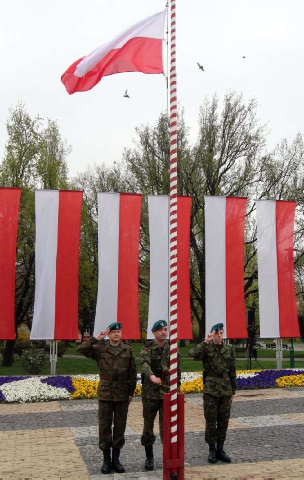  Dzień Flagi Rzeczypospolitej Polskiej w Lublinie (zdjęcie 3) - Autor: Wojciech Nieśpiałowski