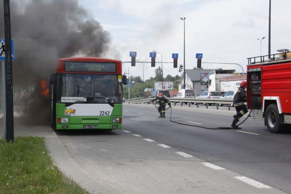  Pożar autobusu MPK w Lublinie (zdjęcie 6) - Autor: Dariusz Semeniuk