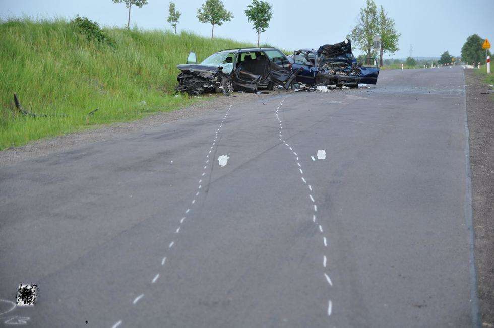  Tragiczny wypadek w Kocudzy (zdjęcie 2) - Autor: KPP Janów Lubelski