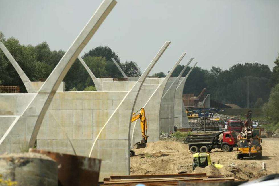  Budowa mostu na Wiśle w Kamieniu (zdjęcie 2) - Autor: Maciej Kaczanowski