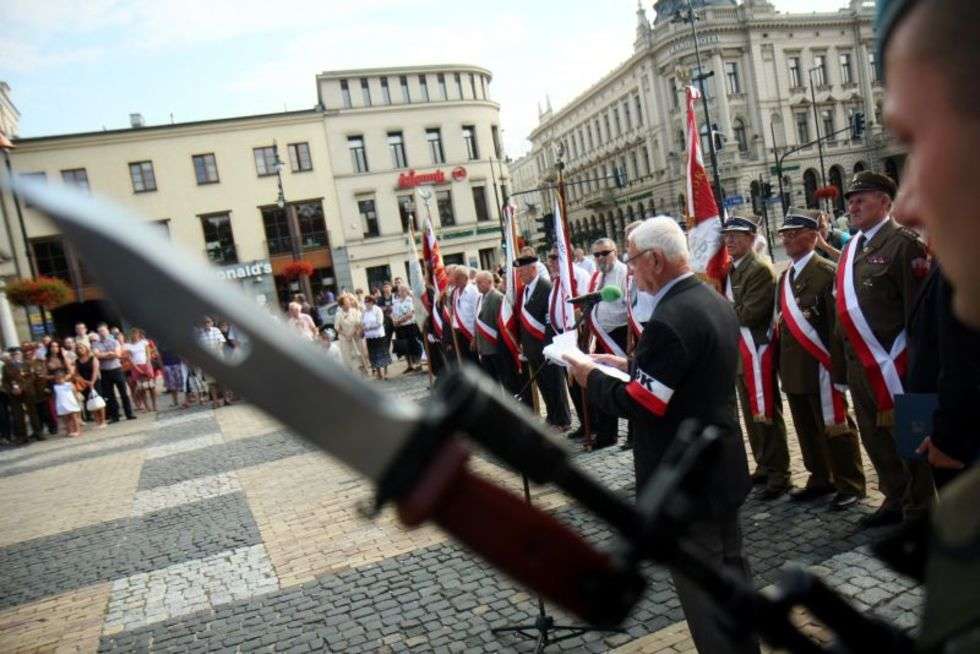  Obchody rocznicy Powstania Warszawskiego (zdjęcie 2) - Autor: Jacek Świerczyński