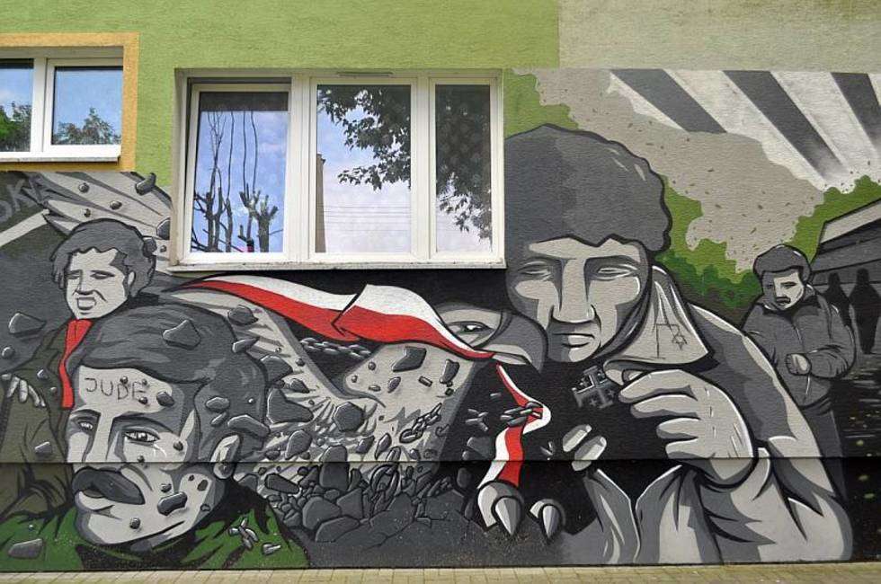  Zniszczone historyczne murale w Świdniku (zdjęcie 7) - Autor: UM Świdnik