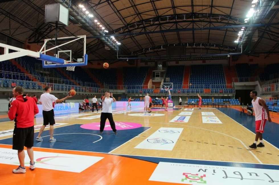  Koszykówka - trening Reprezentacji Polski w hali Globus (zdjęcie 15) - Autor: Wojciech Nieśpiałowski
