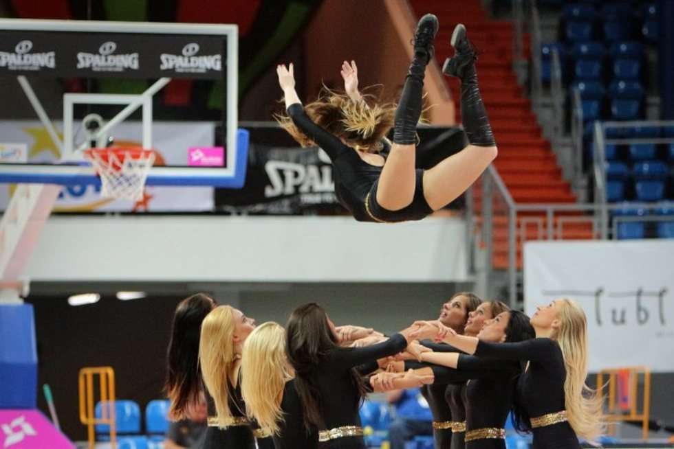  Czirliderki na turnieju koszykówki w Lublinie (zdjęcie 6) - Autor: Wojciech Nieśpiałowski
