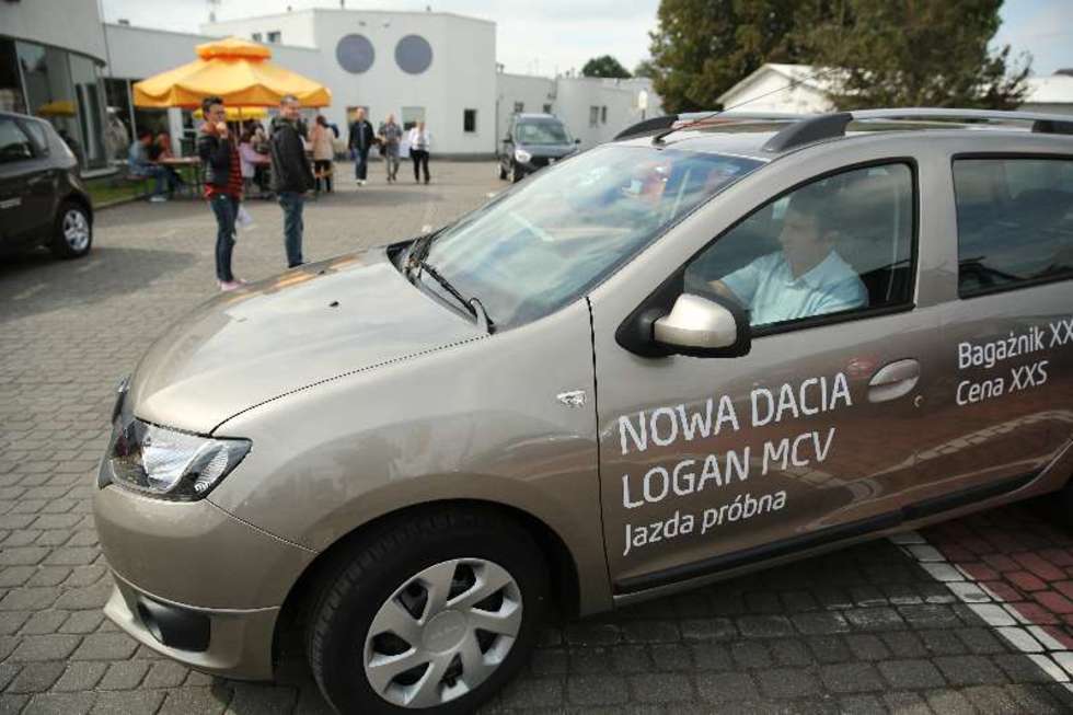  Premiera dacii logan MCV w Renault Nazaruk (zdjęcie 4) - Autor: Maciej Kaczanowski