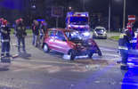 Zderzenie samochodów na skrzyżowaniu ul Diamentowej i Wrotkowskiej (zdjęcie 4)