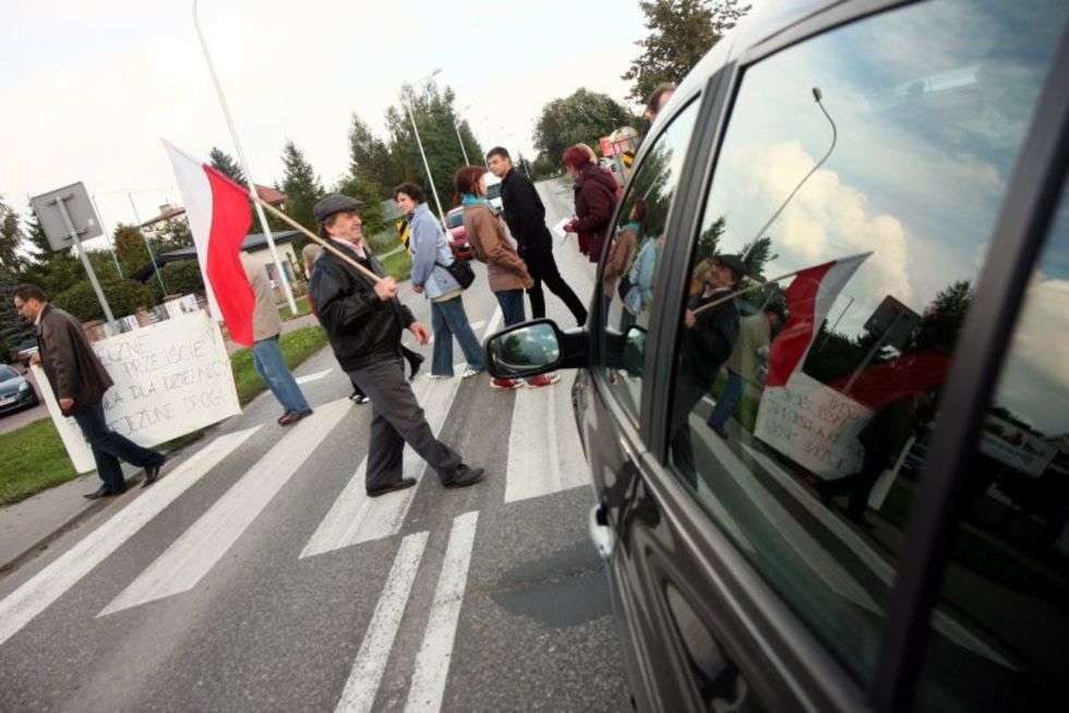  Protest na ul. Nałęczowskiej (zdjęcie 7) - Autor: Jacek Świerczyński
