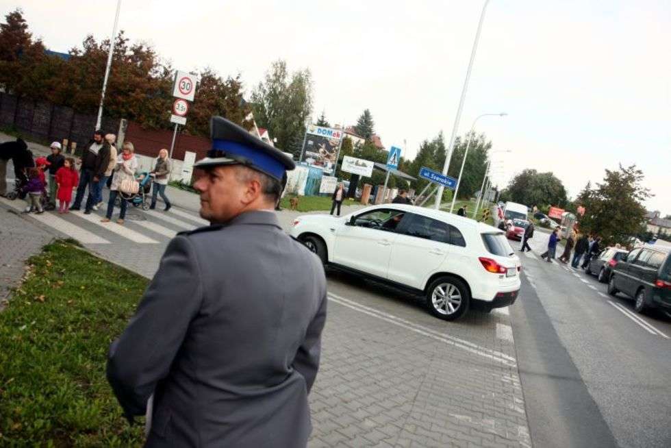  Protest na ul. Nałęczowskiej (zdjęcie 8) - Autor: Jacek Świerczyński