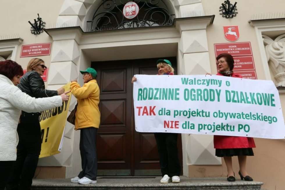  Protest działkowców w Lublinie (zdjęcie 14) - Autor: Wojciech Nieśpiałowski
