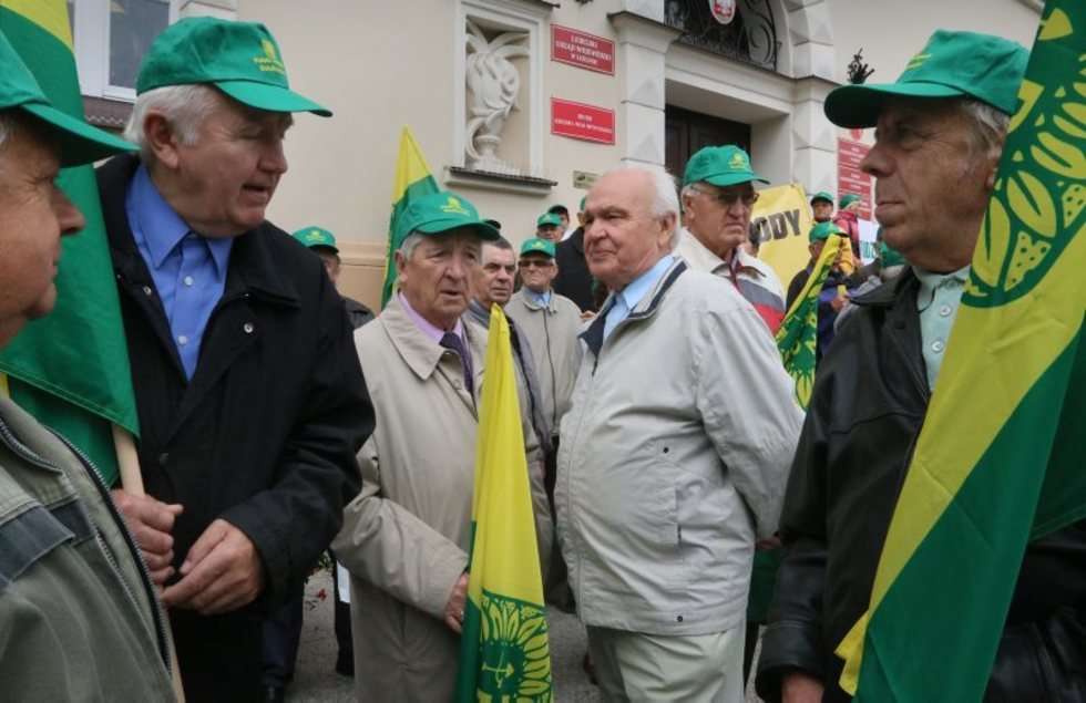  Protest działkowców w Lublinie (zdjęcie 16) - Autor: Wojciech Nieśpiałowski