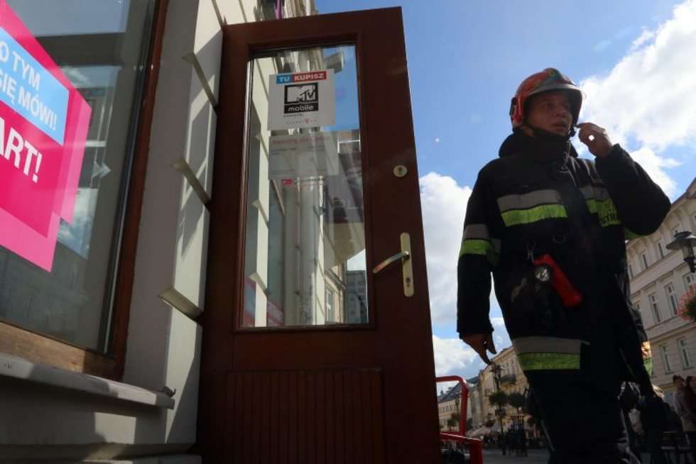  Pożar w budynku hotelu Europa w Lublinie (zdjęcie 15) - Autor: Wojciech Nieśpiałowski