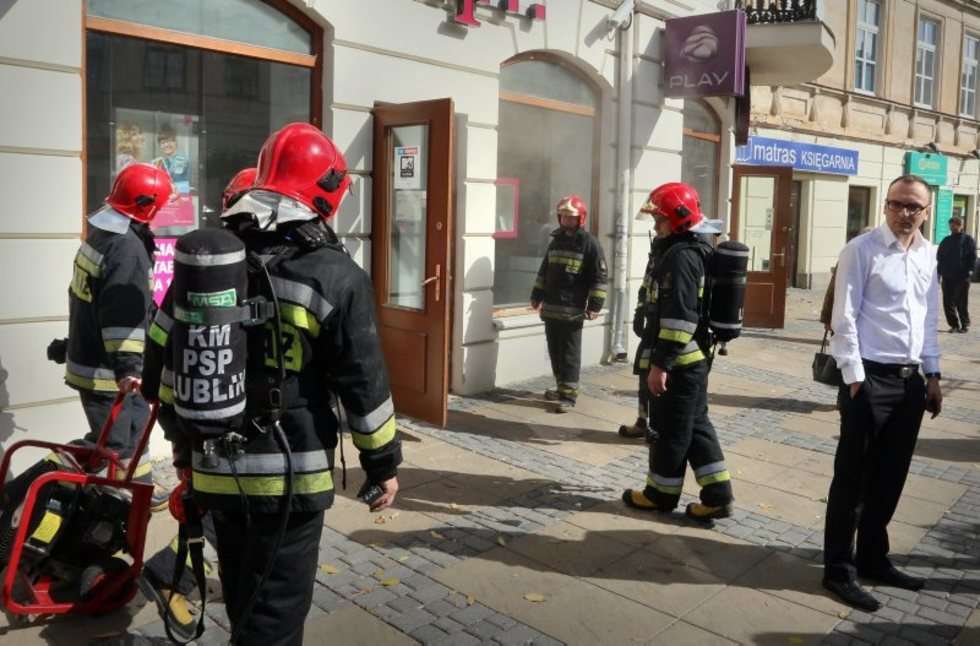  Pożar w budynku hotelu Europa w Lublinie (zdjęcie 20) - Autor: Wojciech Nieśpiałowski