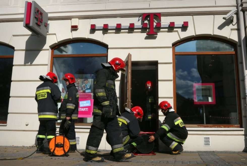  Pożar w budynku hotelu Europa w Lublinie (zdjęcie 8) - Autor: Wojciech Nieśpiałowski