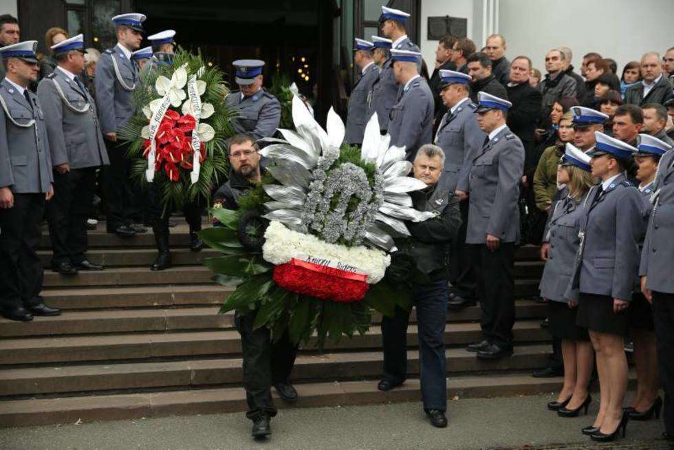 Pogrzeb policjanta w Lublinie (zdjęcie 6) - Autor: Maciej Kaczanowski