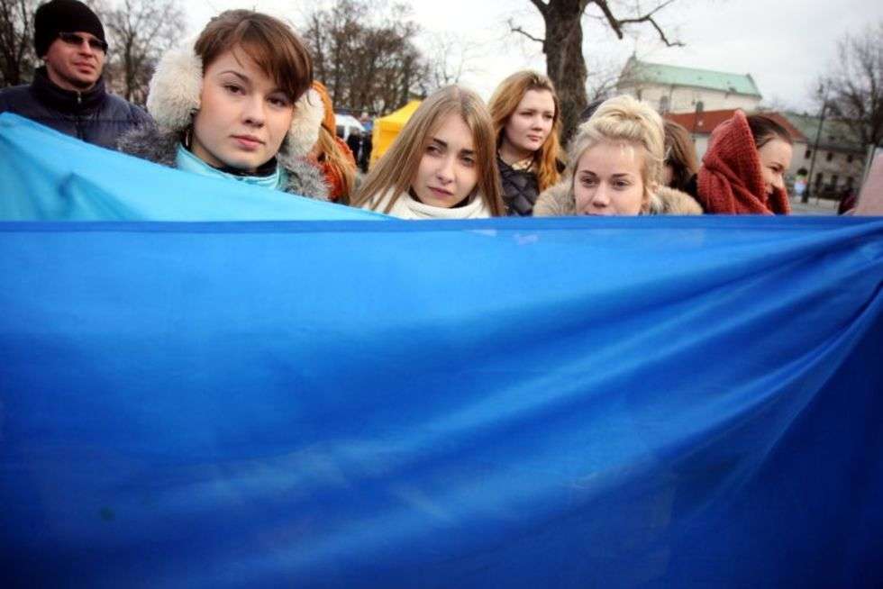  Ukraińska manifestacja na placu Litewskim (zdjęcie 9) - Autor: Jacek Świerczyński