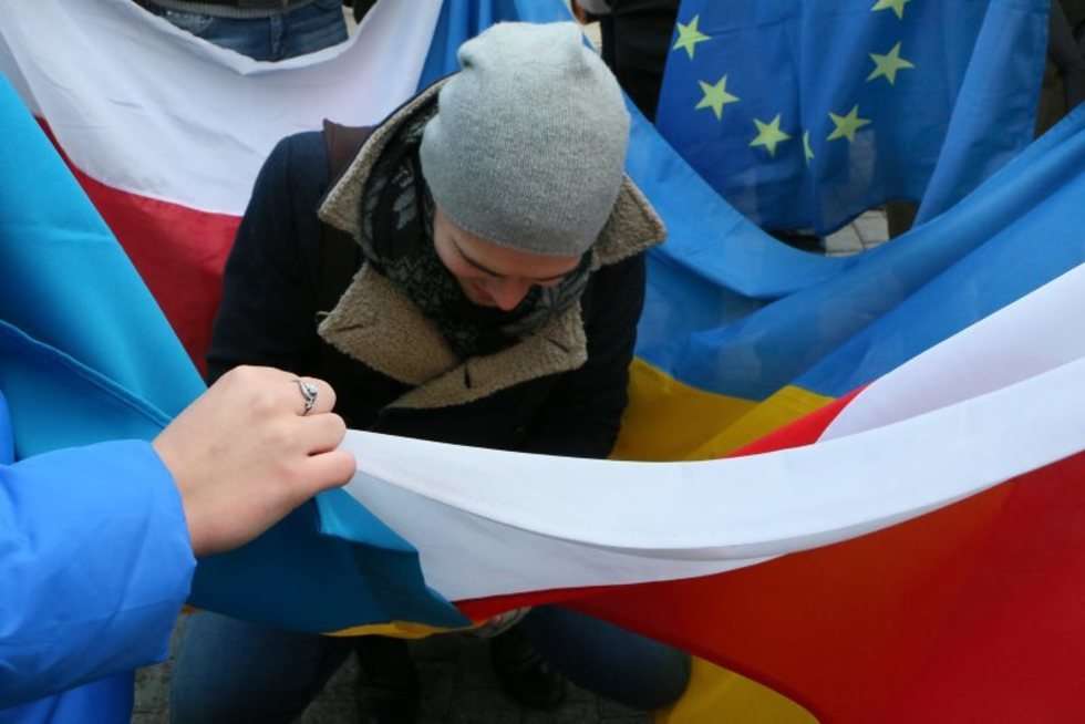  Lublin - marsz poparcia dla Ukraińców (zdjęcie 8) - Autor: Wojciech Nieśpiałowski