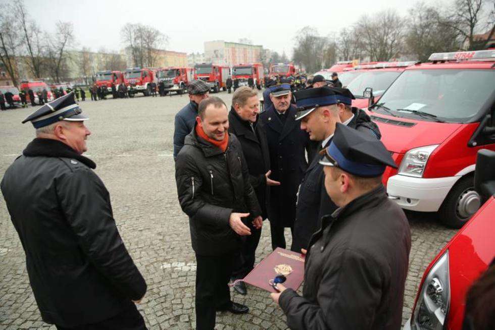  27 samochodów dla strażaków-ochotników (zdjęcie 5) - Autor: Maciej Kaczanowski
