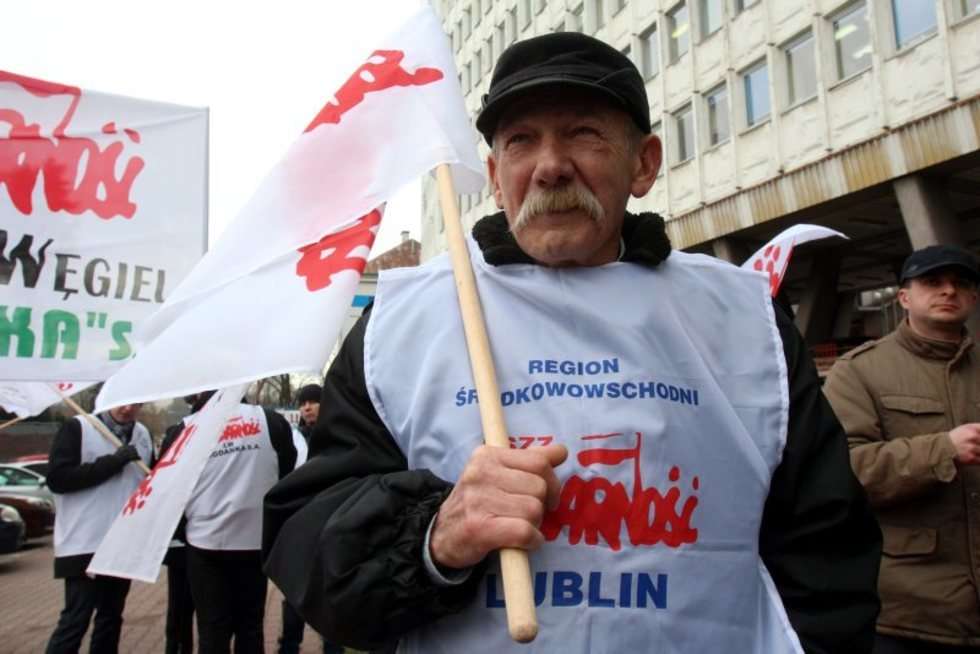  Pikieta Solidarności w obronie związkowca  (zdjęcie 17) - Autor: Dorota Awiorko - Klimek