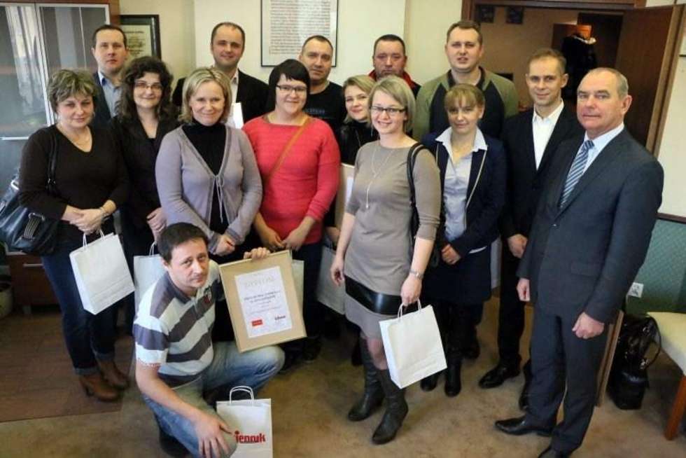  Dyplomy i nagrody dla pocztowców (zdjęcie 2) - Autor: Wojciech Nieśpiałowski