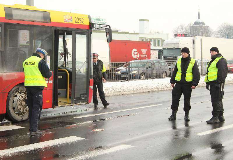 Lublin: Autobus MPK potrącił pieszą przy hali Nova - Autor: Maciej Kaczanowski