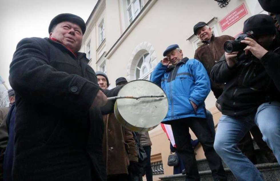  Protest rolników pod UW w Lublinie (zdjęcie 13) - Autor: Wojciech Nieśpiałowski